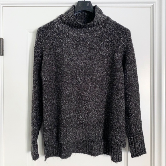 H&M Oversized Super Comfy Sweater - M - Picture 2 of 7